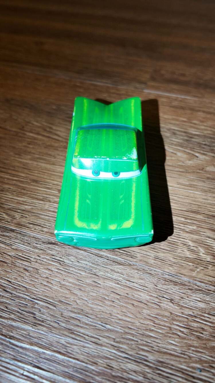 Disney Pixar Cars "Ramone" Green Hydraulic Toy Car – 2006 McDonald's Happy Meal